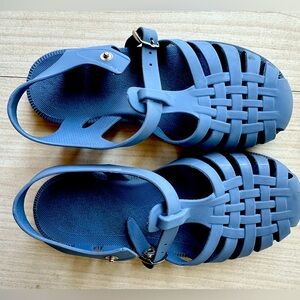 Girls navy jelly sandals size 3